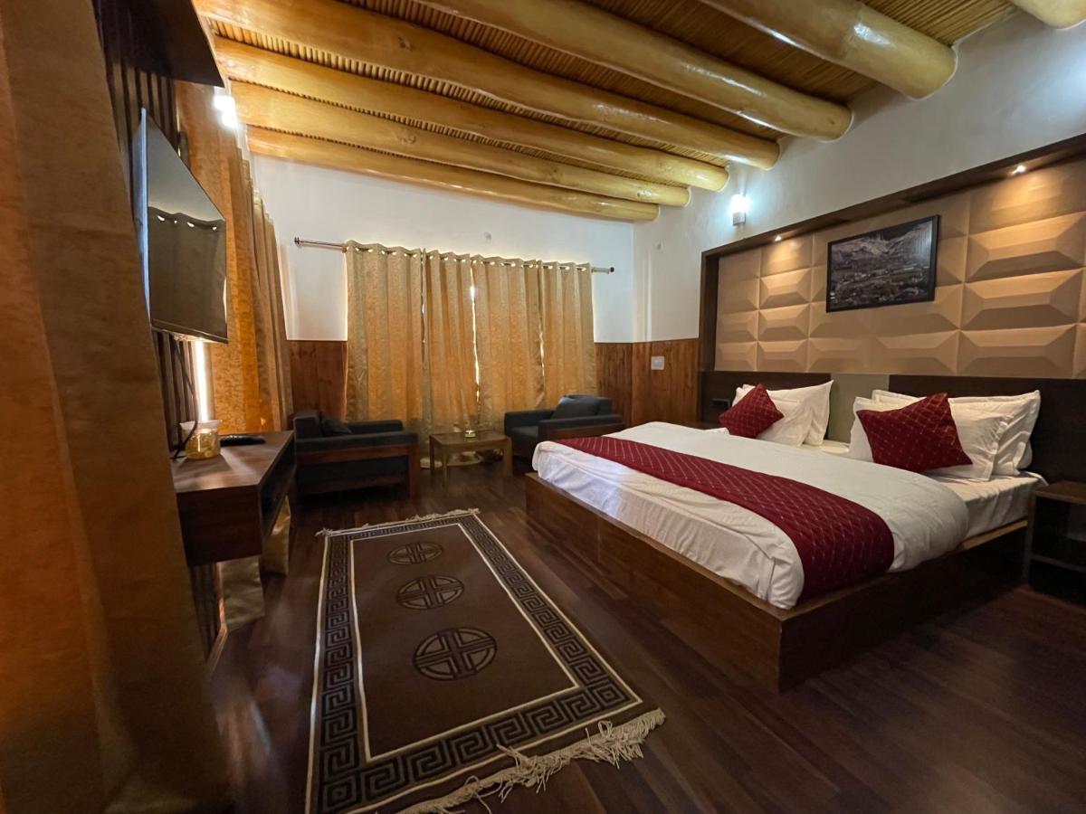 Tongspon Inn Leh Buitenkant foto